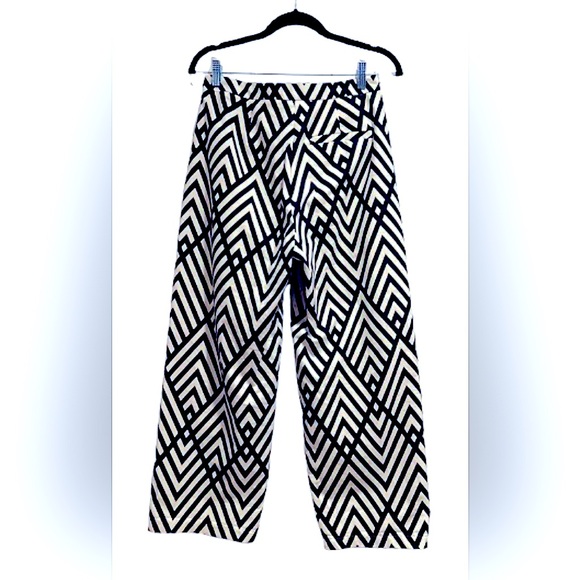 Niu Casual Pants in Black and Light Ivory, Size S - Picture 6 of 12